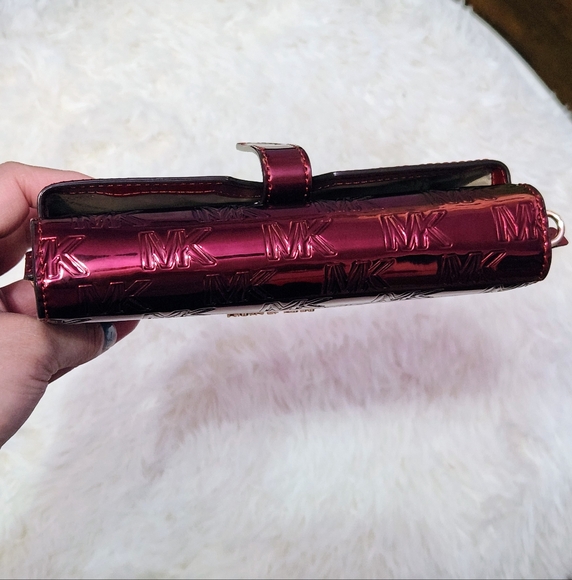 Sale! Jet Set phone crossbody - Picture 9 of 9